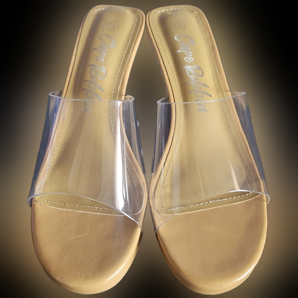 Like New Cape Robbin Women's Clear Tan Slide Sandals